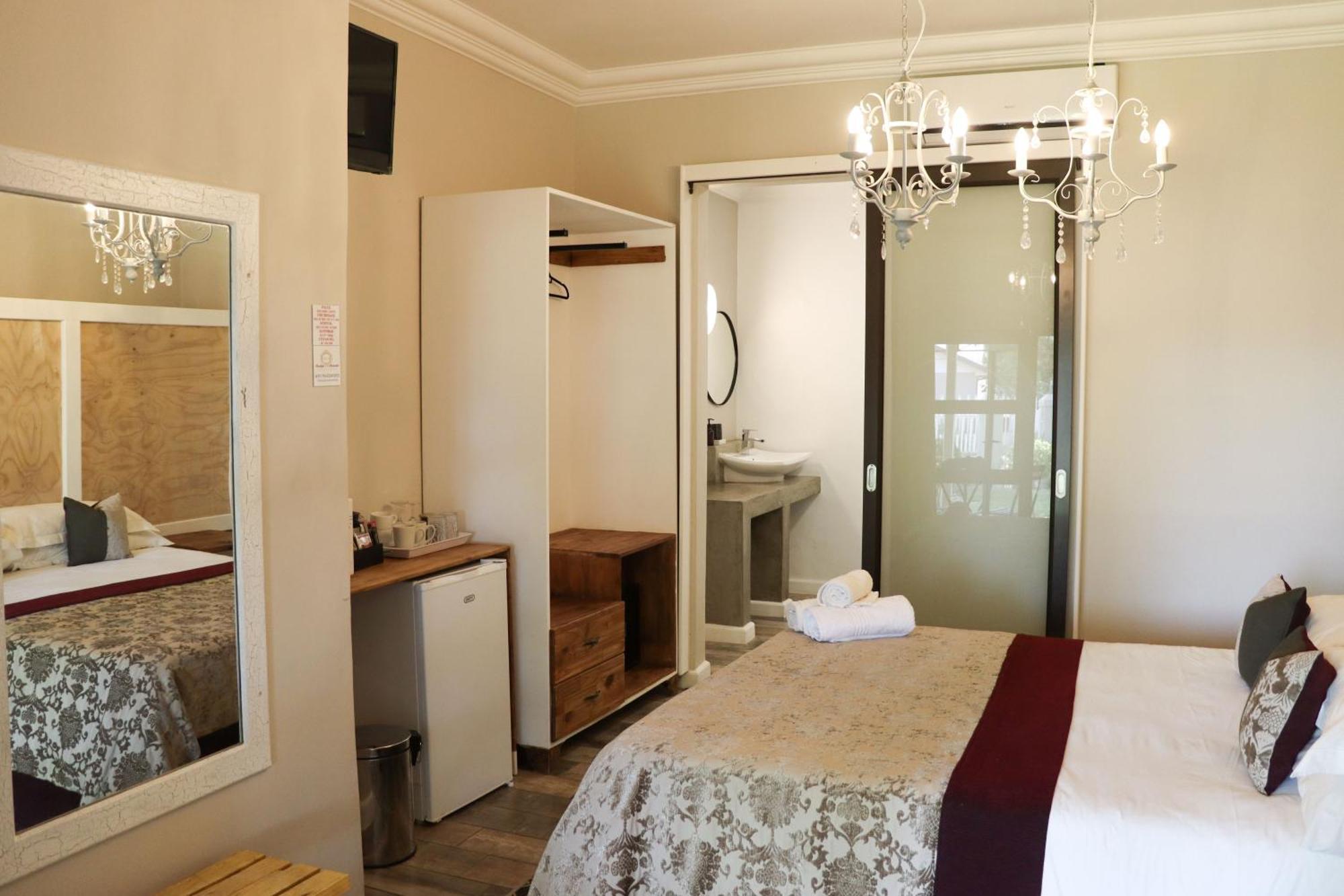 Boutique Guesthouse Mariental Exterior photo