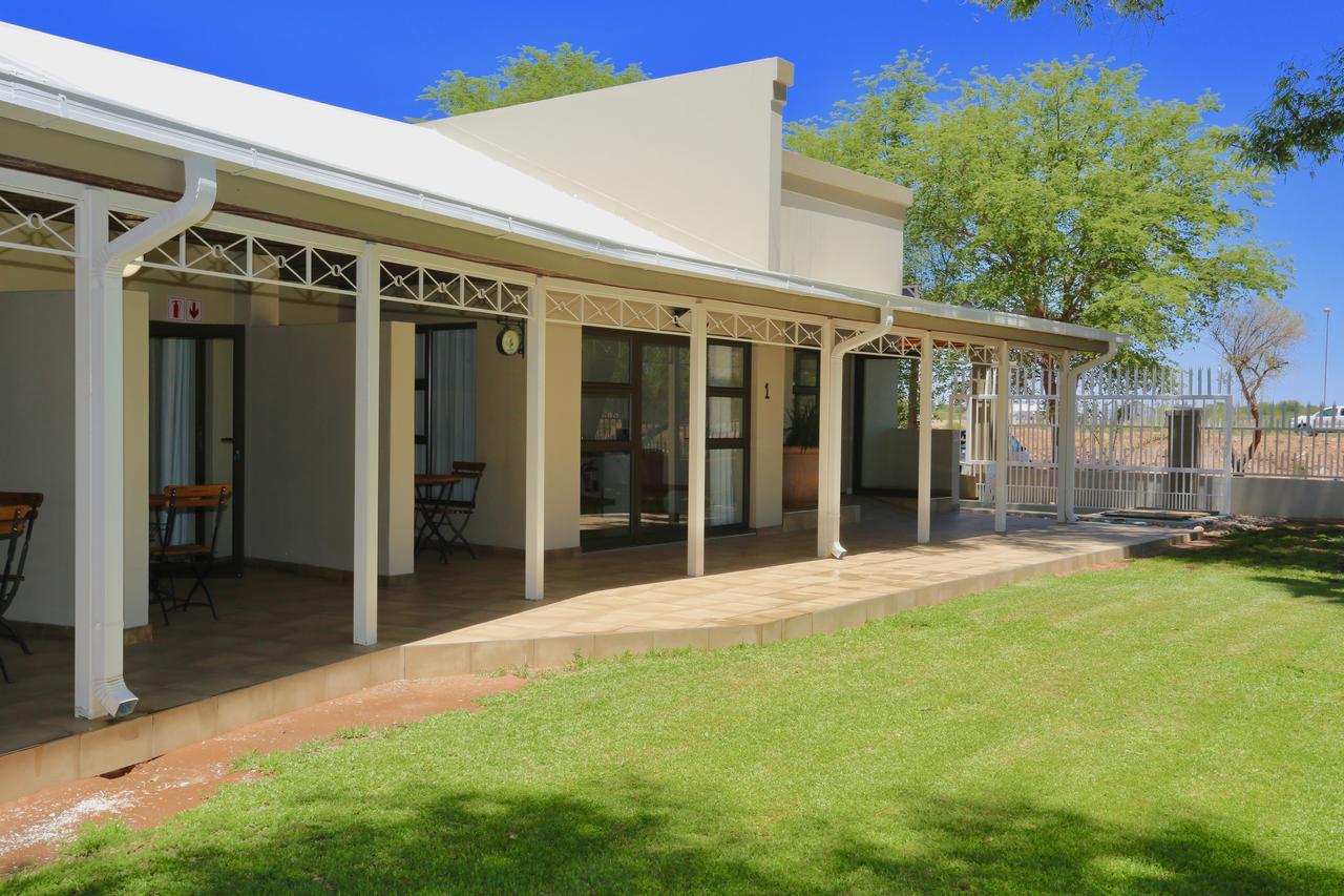 Boutique Guesthouse Mariental Exterior photo